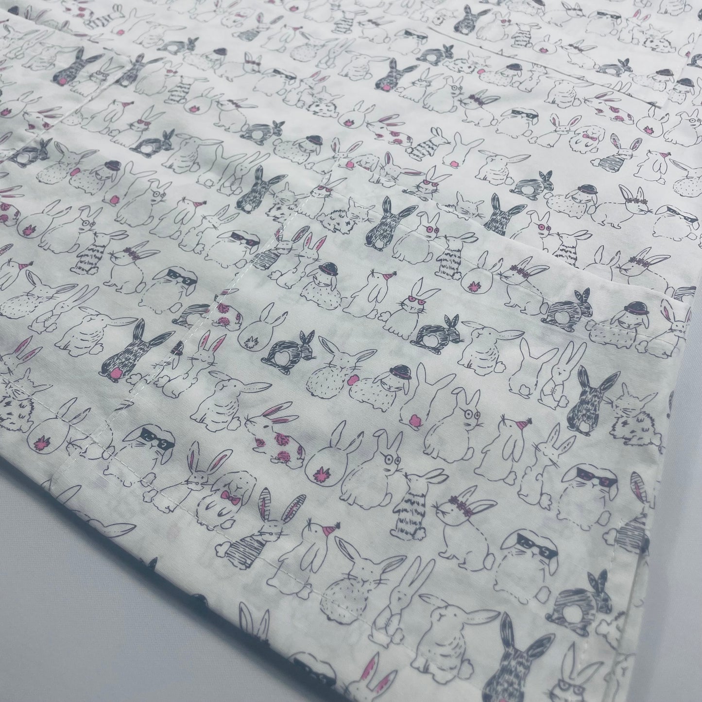 Bad Bunnies Fun Scrub Top - last one Relaxed fit XXS!