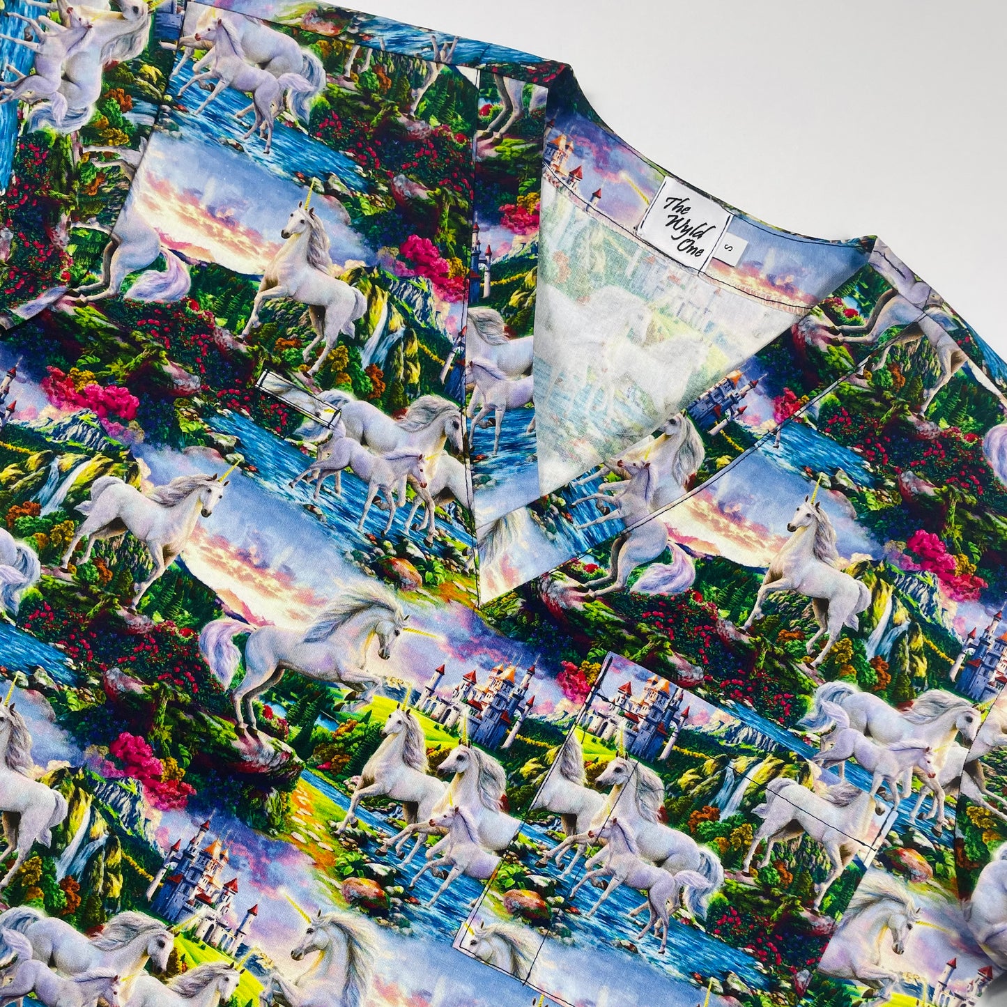 Unicorn Dream Fun Scrub Top - last one Relaxed fit S!