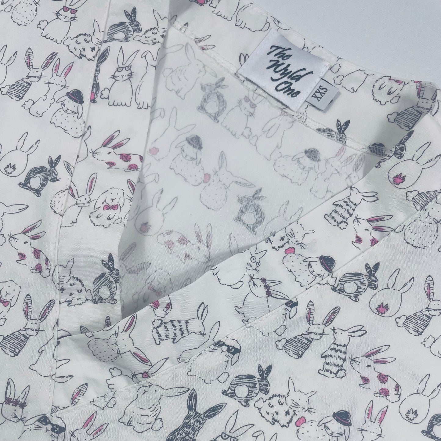 Bad Bunnies Fun Scrub Top - last one Relaxed fit XXS!