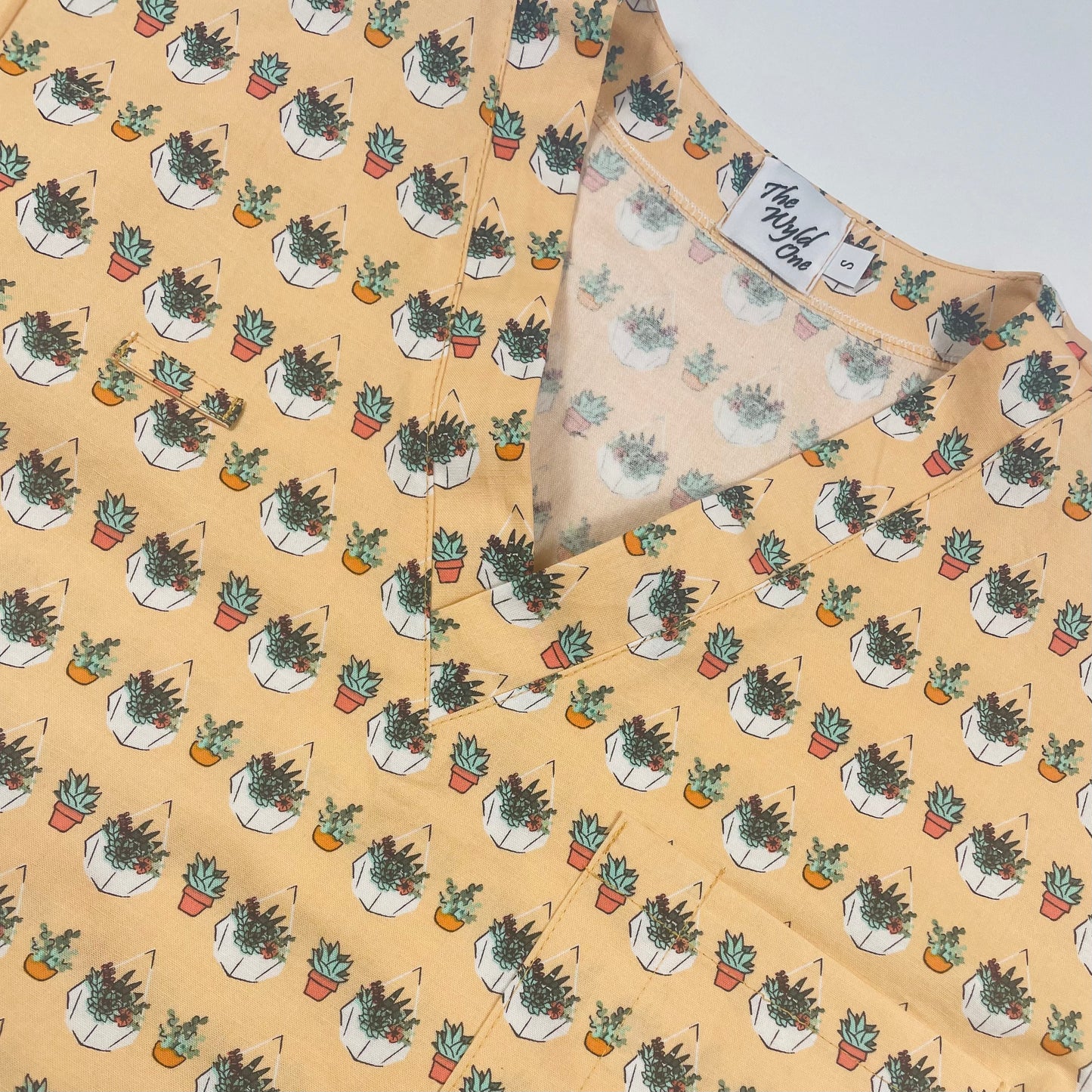 Succulents Fun Scrub Top - last one Relaxed fit S!