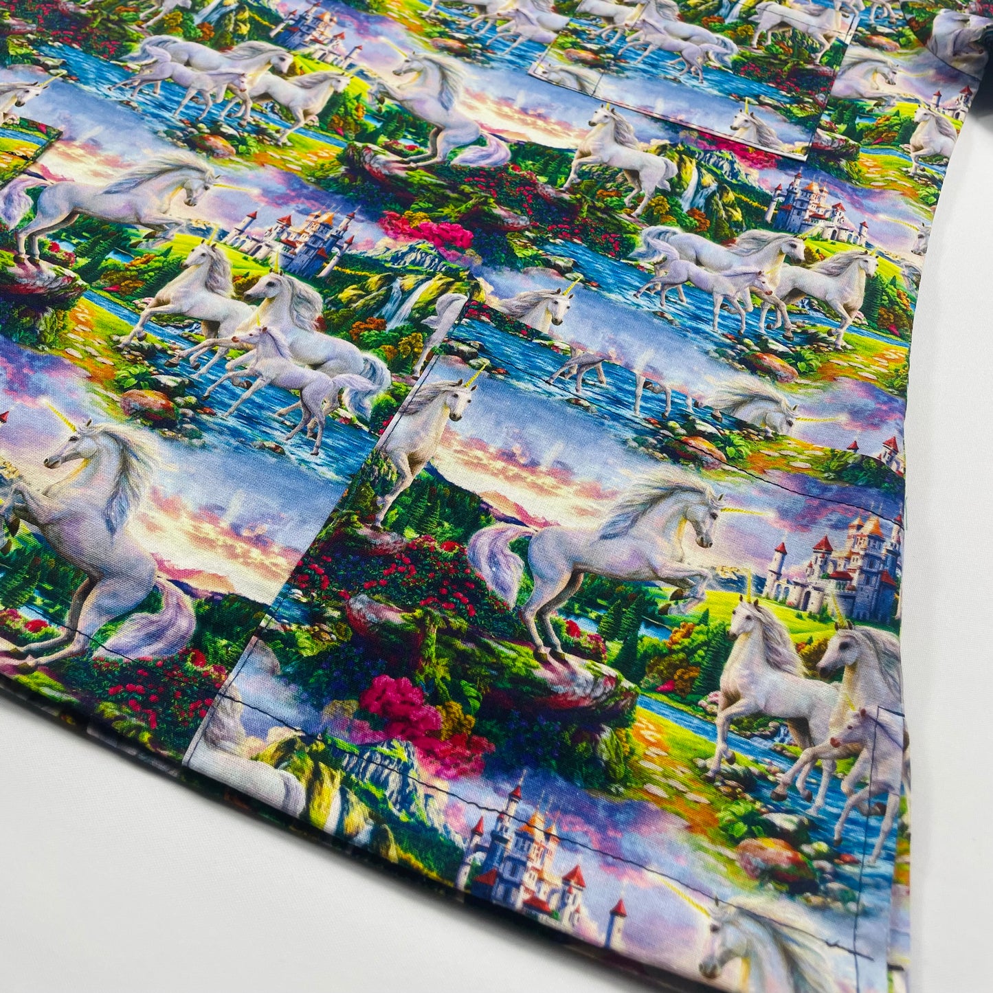 Unicorn Dream Fun Scrub Top - last one Relaxed fit S!