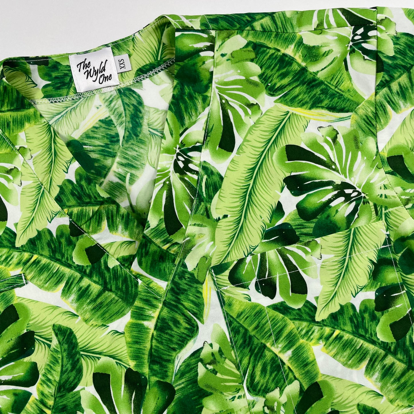 Leaves Fun Scrub Top - last one relaxed fit XXS!