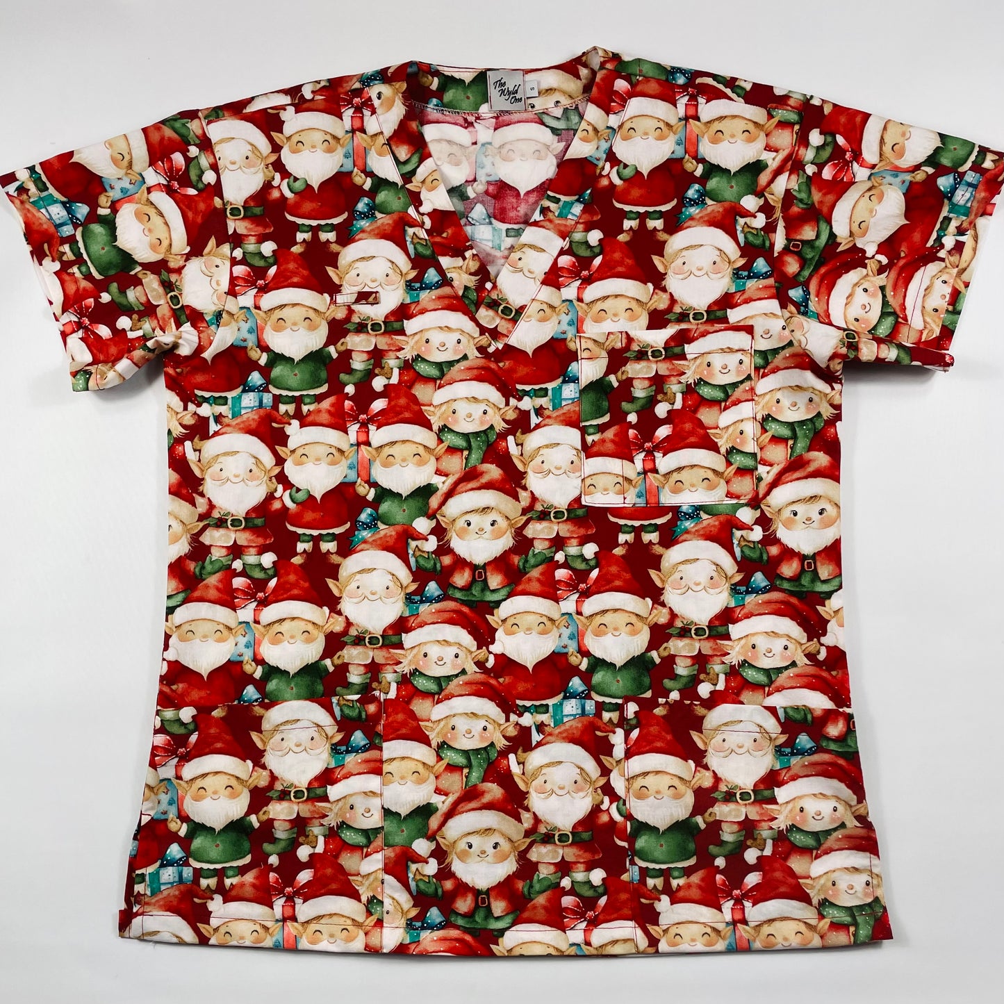 Santa’s Workshop Fun Scrub Top - last one Relaxed fit S!