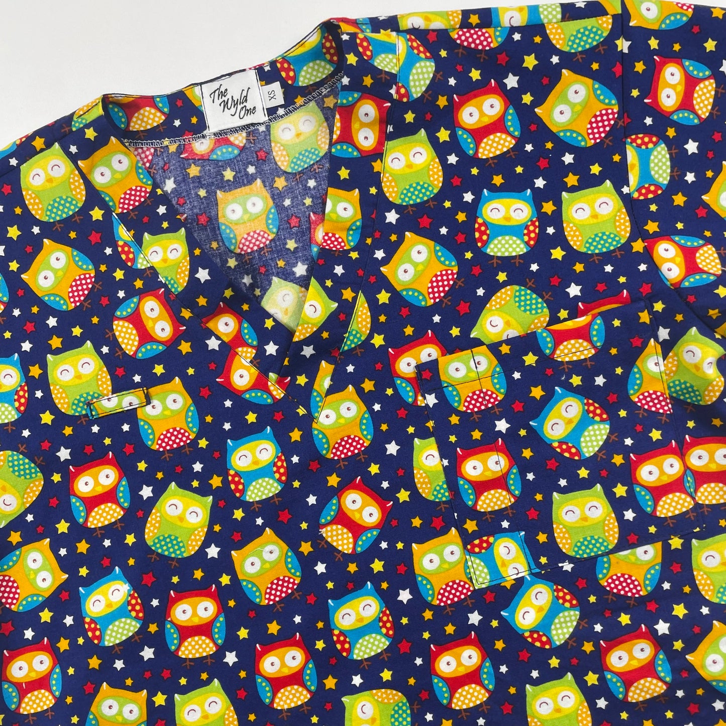 Owls Fun Scrub Top - last one Relaxed Fit XS