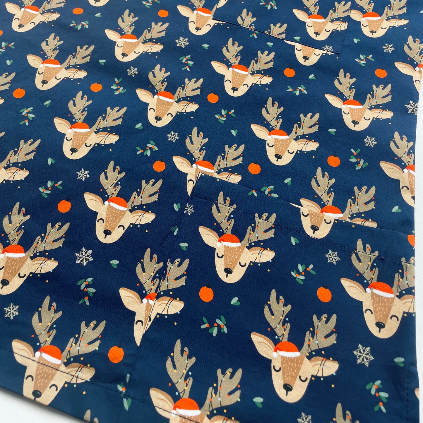 Reindeer Sleeping Navy - ready to ship - last one relaxed fit S!