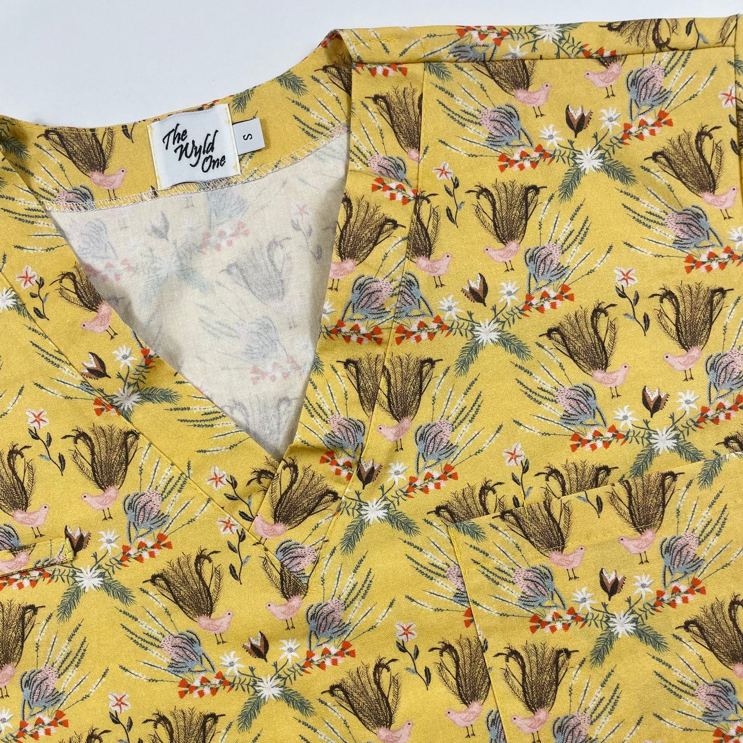 The Lyrebird Fun Scrub Top - last one Relaxed Fit S!