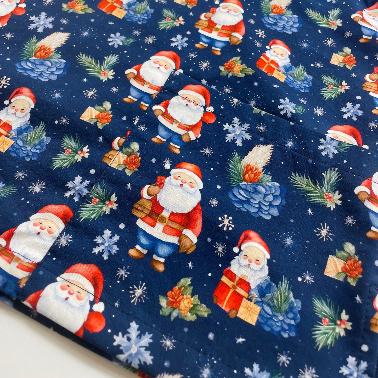 Santa - ready to ship - last sizes relaxed fit XS & M!