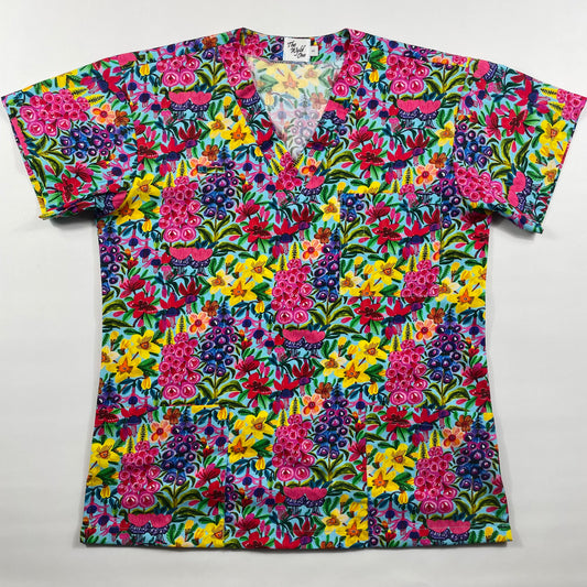 Bright Blooms Fun Scrub Top - last one Relaxed Fit S!